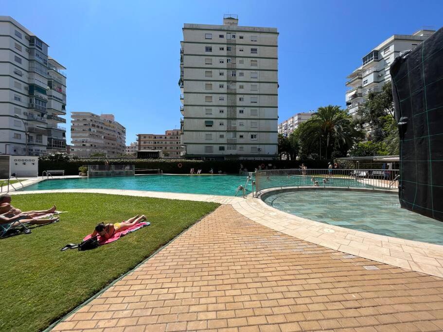 Apartamento Ginebra Торре-дель-Мар Екстер'єр фото